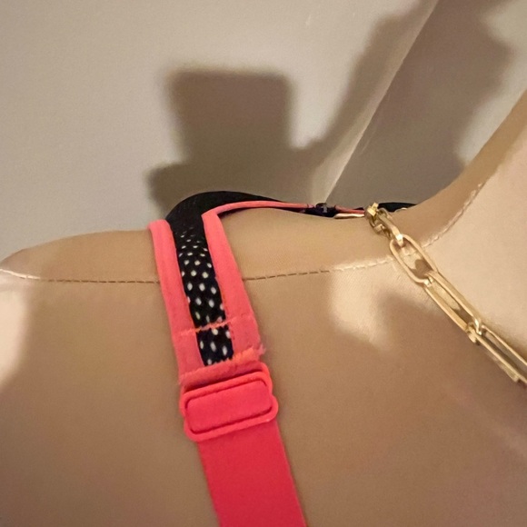 Victoria Secret Sport Black and Pink Zipper Front Sports Bra, 38DD - Picture 6 of 7